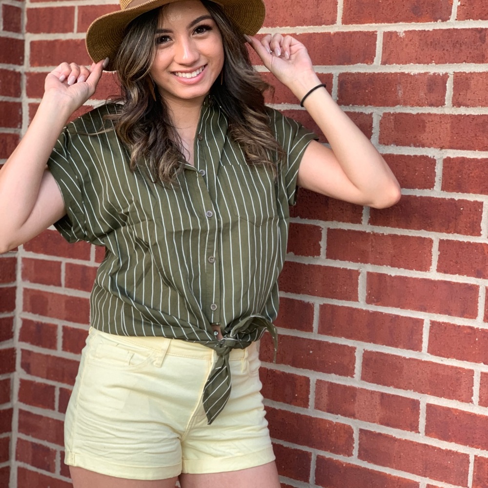 2/35 Olive striped crop tie shirt